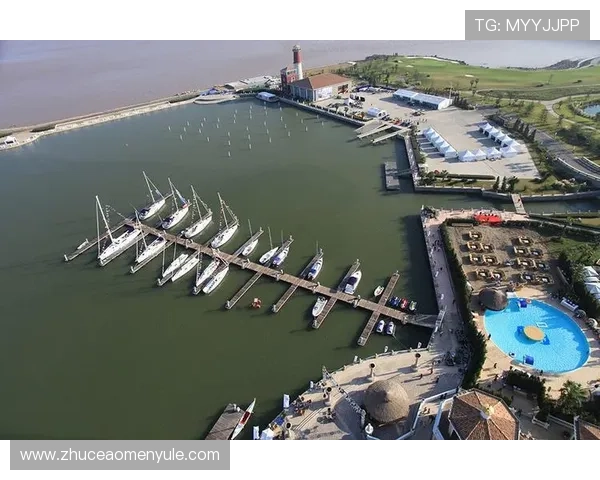 打造特色鲜明的游艇俱乐部娱乐模式提升会员体验的关键措施 打造特色鲜明的游艇俱乐部娱乐模式提升会员体验的关键措施